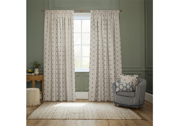 Sessile Leaf Pencil Pleat, Flax - Ready Made Curtains - Image 7